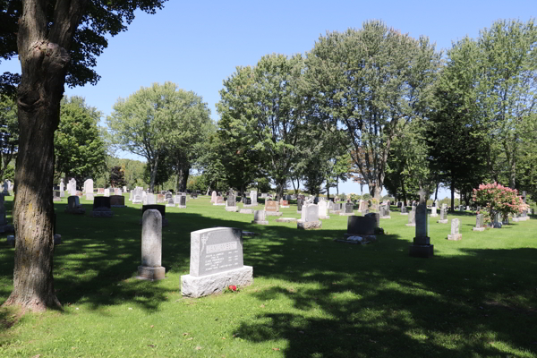 St-Isaac-Jogues R.C. Cemetery, Val-des-Sources (Asbestos), Les Sources, Estrie, Quebec