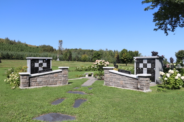 St-Isaac-Jogues R.C. Cemetery, Val-des-Sources (Asbestos), Les Sources, Estrie, Quebec