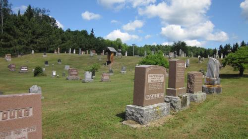 Avoca (aka McNeill) Cemetery, Avoca, Grenville-sur-la-Rouge, Argenteuil, Laurentides, Quebec