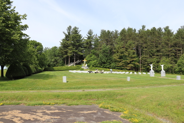 Frres (Friars) du Sacr-Coeur Cemetery, Brompton, Sherbrooke, Estrie, Quebec