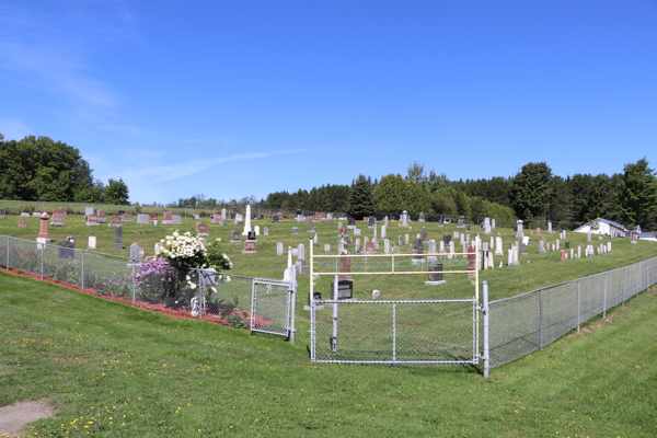 East-Clifton United Churchyard, St-Isidore-de-Clifton, Le Haut-Saint-Franois, Estrie, Quebec