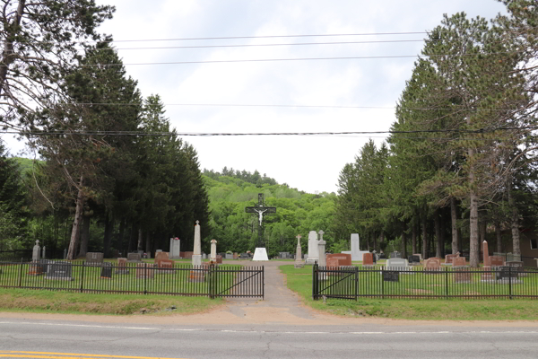 Grandes-Piles R.C. Cemetery, Mkinac, Mauricie, Quebec