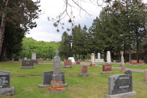 Grandes-Piles R.C. Cemetery, Mkinac, Mauricie, Quebec