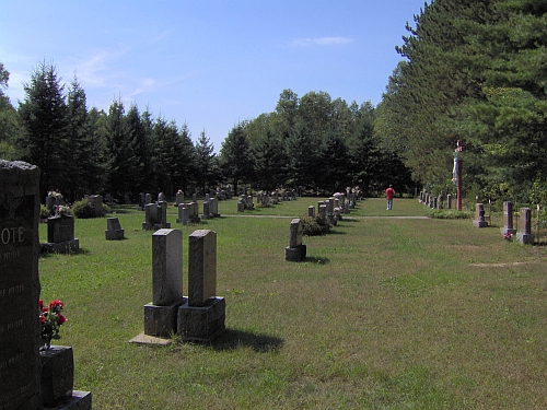 St-Aim-du-Lac-des-les New R.C. Cemetery, Antoine-Labelle, Laurentides, Quebec