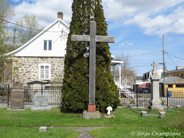 Notre-Dame-de-Lorette R.C. Church Cemetery, Wendake, Capitale-Nationale, Quebec