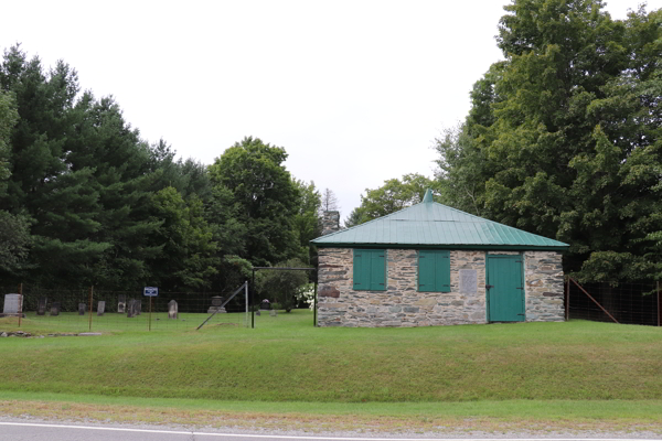 Cimetire Stone School House, Melbourne, Le Val-Saint-Franois, Estrie, Québec