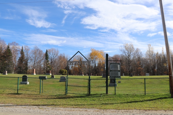 Cimetire Gisla, Milan, Le Granit, Estrie, Québec