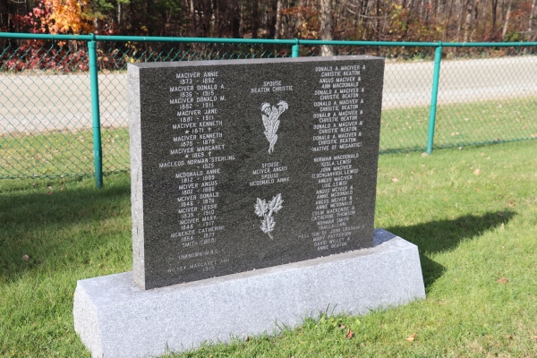 McIver-Beaton Cemetery, Milan, Le Granit, Estrie, Quebec