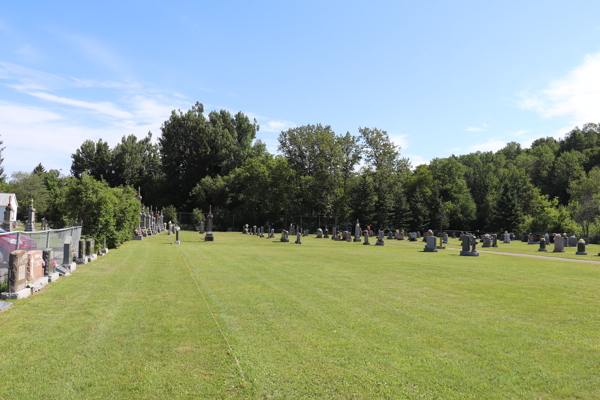 Notre-Dame-de-Montauban R.C. Cemetery, Mkinac, Mauricie, Quebec