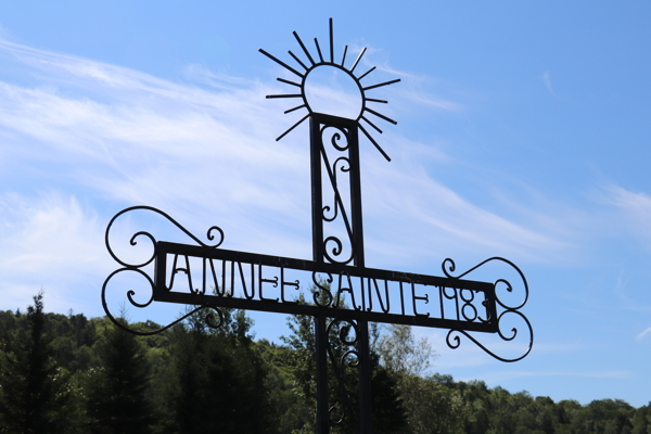 Notre-Dame-de-Montauban R.C. Cemetery, Mkinac, Mauricie, Quebec