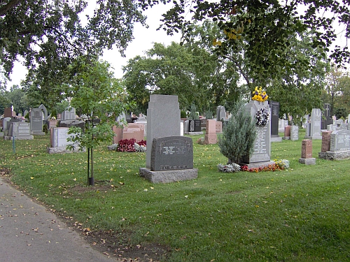 Cimetire Le repos St-Franois d'Assise (Cimetire de l'Est), Montral, le-de-Montral, Québec