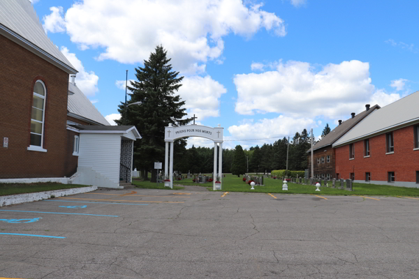 Notre-Dame-du-Mont-Carmel R.C. Cemetery, Les Chenaux, Mauricie, Quebec