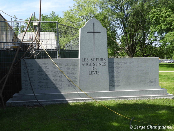 Ancien cimetire du Monastre des Augustines de l'Htel-Dieu, Lvis, Chaudire-Appalaches, Québec