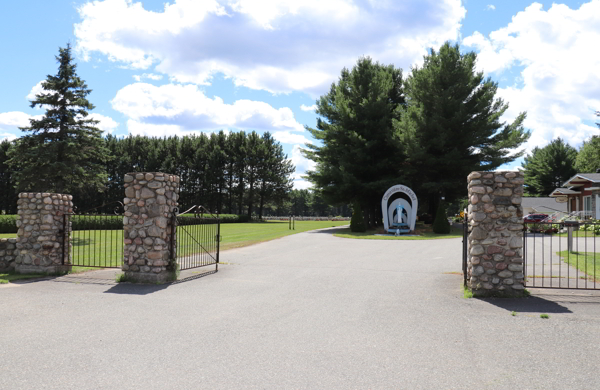 St-Michel R.C. Cemetery, Shawinigan-Sud, Shawinigan, Mauricie, Quebec