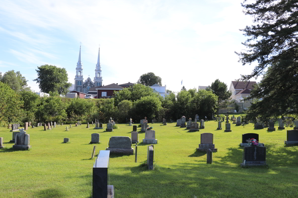 Cur-Adlard-Lamy R.C. Cemetery, St-Adelphe, Mkinac, Mauricie, Quebec