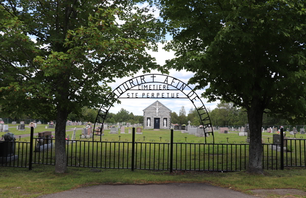 Ste-Perptue R.C. New Cemetery, L'Islet, Chaudire-Appalaches, Quebec