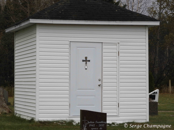 St-Flix-d'Otis R.C. Cemetery, Le Fjord-du-Saguenay, Saguenay-Lac-St-Jean, Quebec