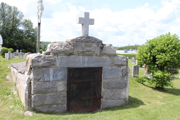 Cimetire St-Joseph-d'Ely, Valcourt, Le Val-Saint-Franois, Estrie, Québec