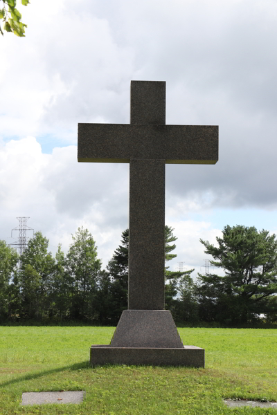 Notre-Dame R.C. Cemetery, Pont-Rouge, Portneuf, Capitale-Nationale, Quebec