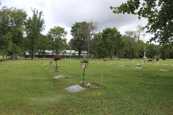 Notre-Dame R.C. Cemetery, Pont-Rouge, Portneuf, Capitale-Nationale, Quebec