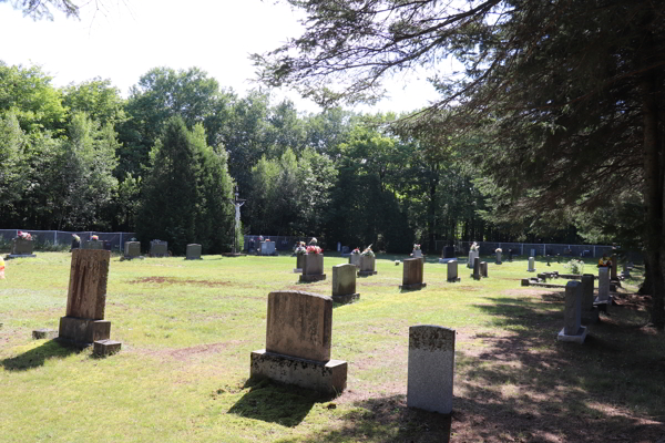 St-Lopold R.C. Cemetery, Hervey Jonction, Lac-aux-Sables, Mkinac, Mauricie, Quebec