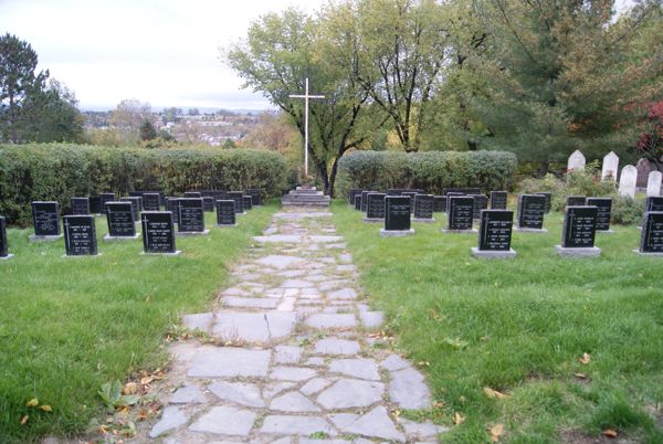 Ancien cimetire des Soeurs Augustines, Chicoutimi, Saguenay, Saguenay-Lac-St-Jean, Québec