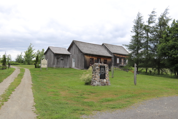 Ancien cimetire de l'Abbaye cistercienne de Ste-Justine, Les Etchemins, Chaudire-Appalaches, Québec