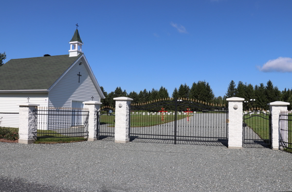 La Dame de tous les Peuples Community Cemetery, Lac-Etchemin, Les Etchemins, Chaudire-Appalaches, Quebec