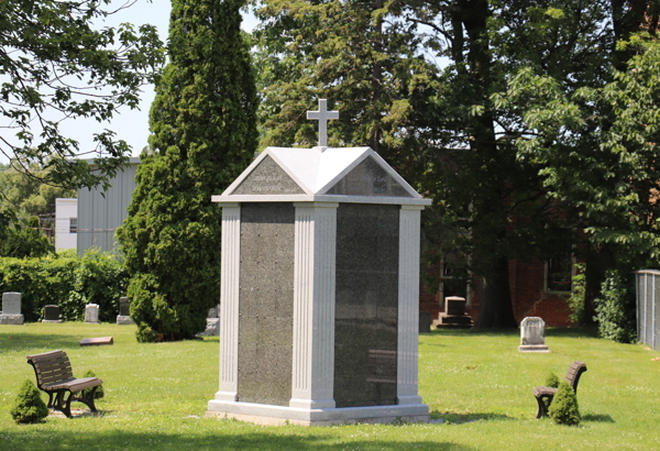 Christ-Church Anglican Cemetery, St-Hyacinthe, Les Maskoutains, Montrgie, Quebec