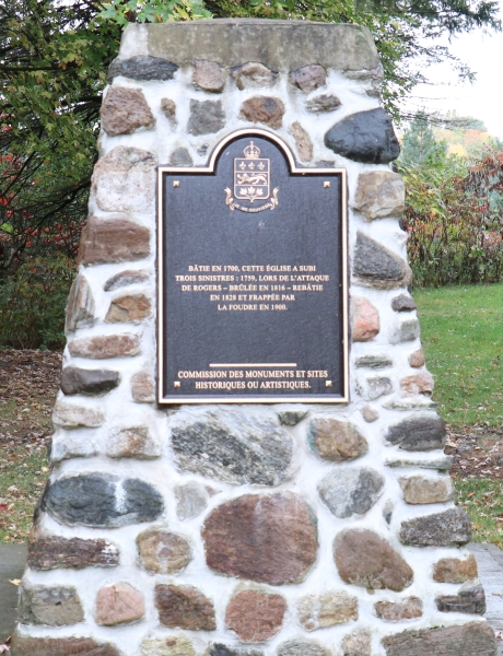 Ancienne crypte de l'glise St-Franois-de-Sales, Odanak, Nicolet-Yamaska, Centre-du-Qubec, Québec