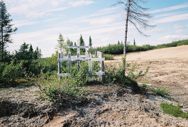 Ancien cimetire amrindien (Cris) de Nitchequon, Eeyou Istchee, Nord-du-Qubec, Québec